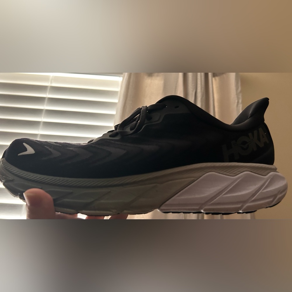 Men’s Hoka Arahi 6 Tennis Shoes